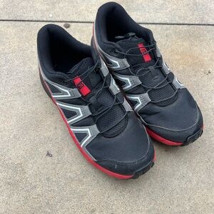 Salomon Kids Trail Shoes - Size 4